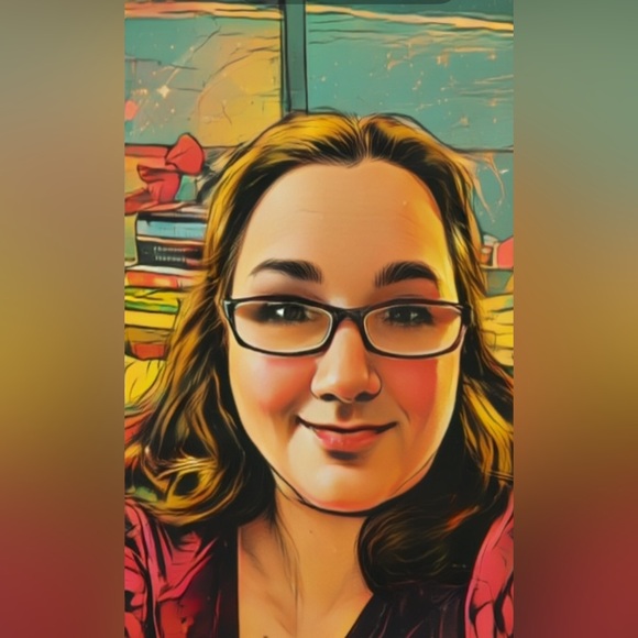 Meet your Posher, Nicole - Picture 1 of 2